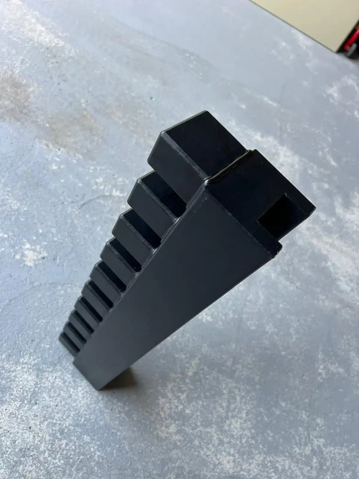 pièce étagée PEHD noire
